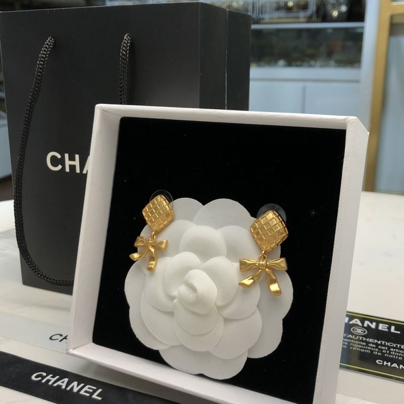 Ch**el earrings